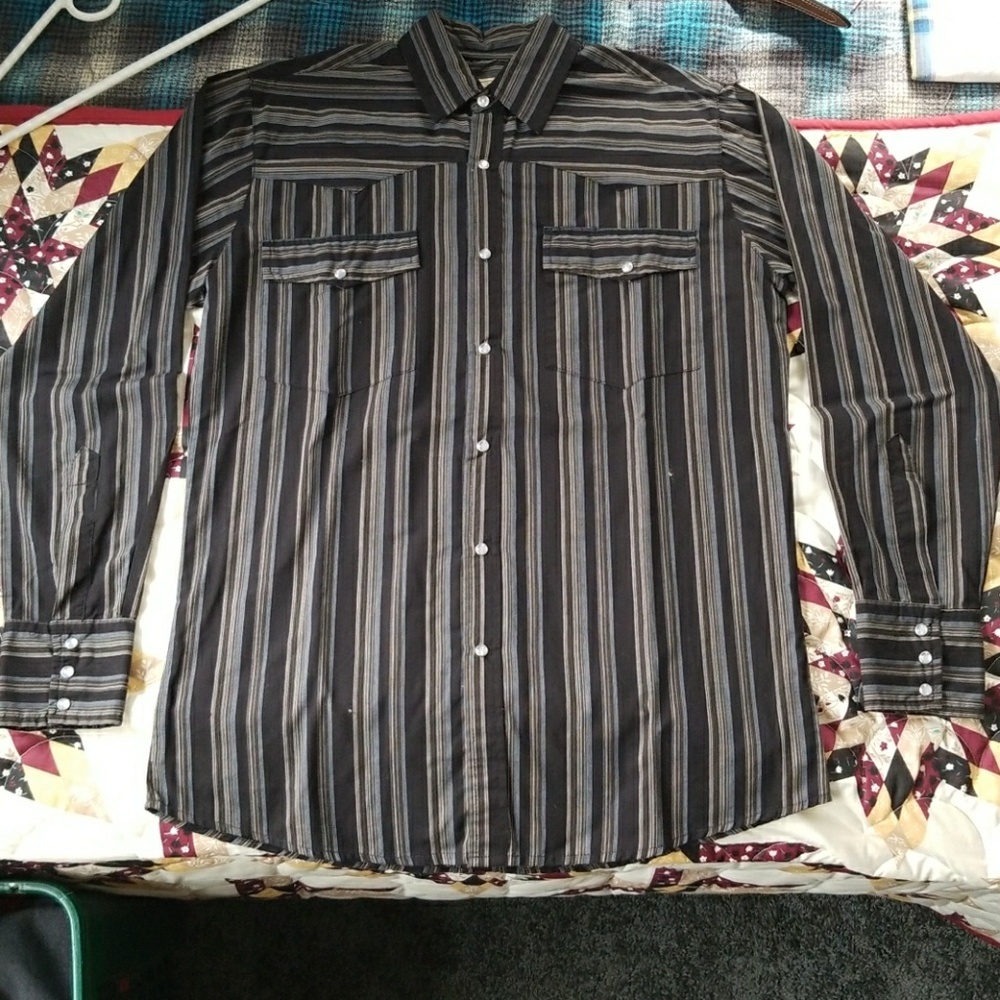 Men's casual snap shirt